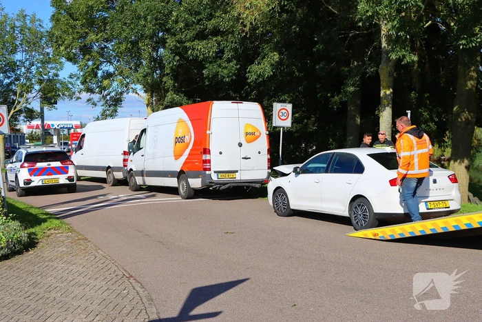 Drie voertuigen betrokken bij kettingbotsing