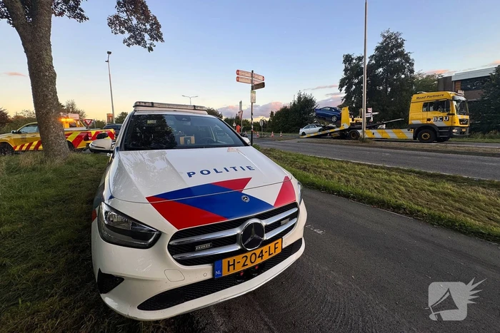 Twee voertuigen fiks beschadigd bij aanrijding