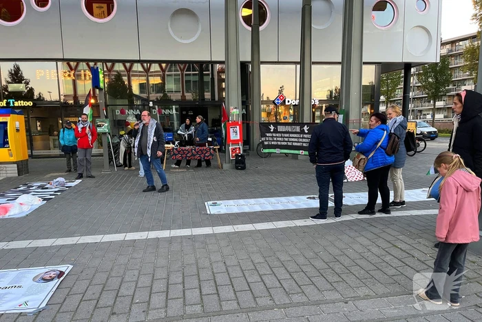 Free Palestina demonstratie nabij station