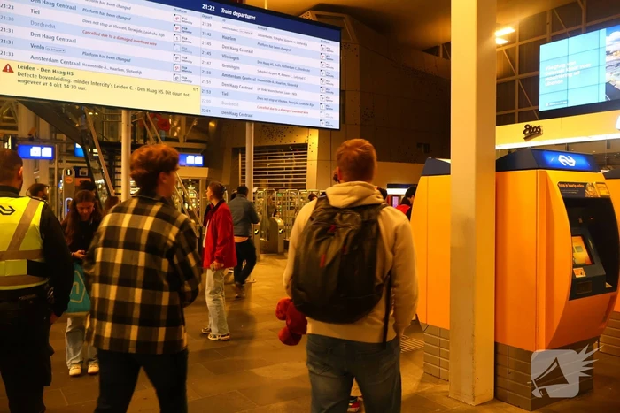 Verstoring treinverkeer door defecte bovenleiding