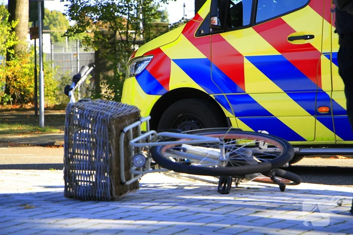 Weer fietser aangereden op bekende rotonde