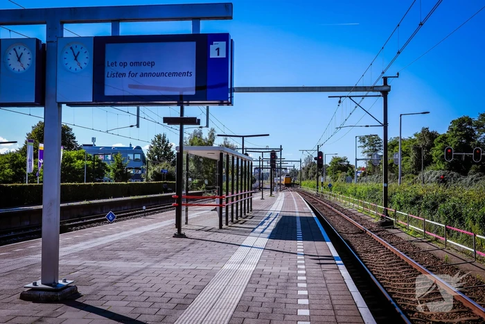 Persoon overleden na botsing met trein