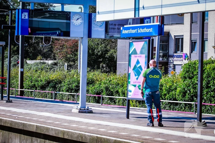 Persoon overleden na botsing met trein