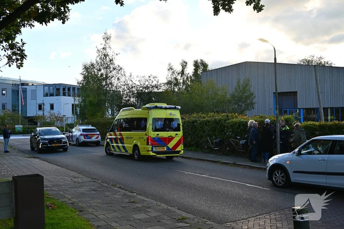Fietsster gewon bij botsing met auto