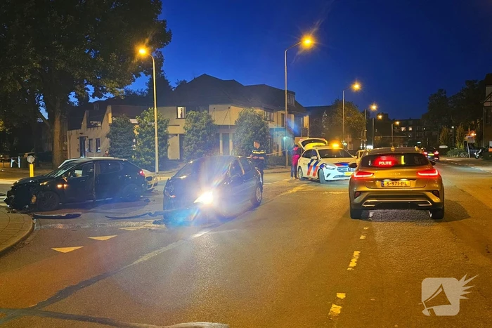 Drie voertuigen betrokken bij ongeval op kruising