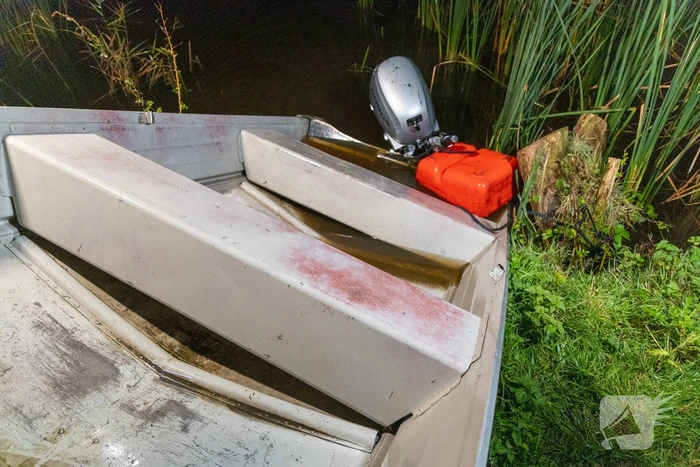Vier personen ongedeerd na kapseizen bootje