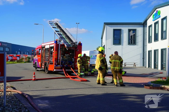 Brand bij meubelmaker snel onder controle