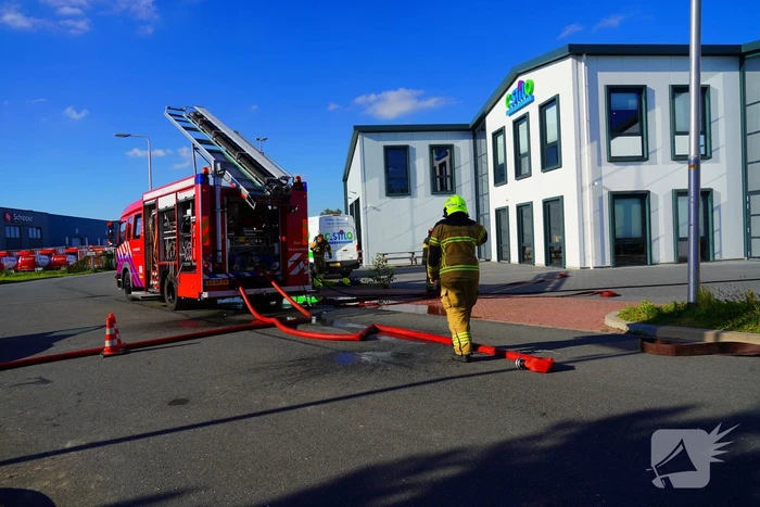 Brand bij meubelmaker snel onder controle