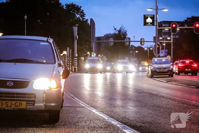 Persoon gewond bij aanrijding met auto