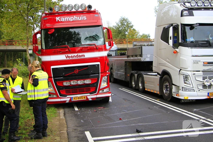 Vrachtwagen veroorzaakt kettingbotsing