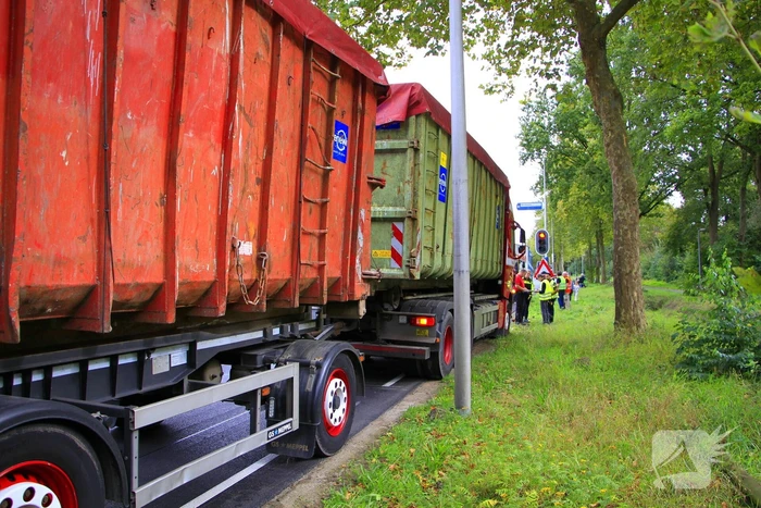 Vrachtwagen veroorzaakt kettingbotsing