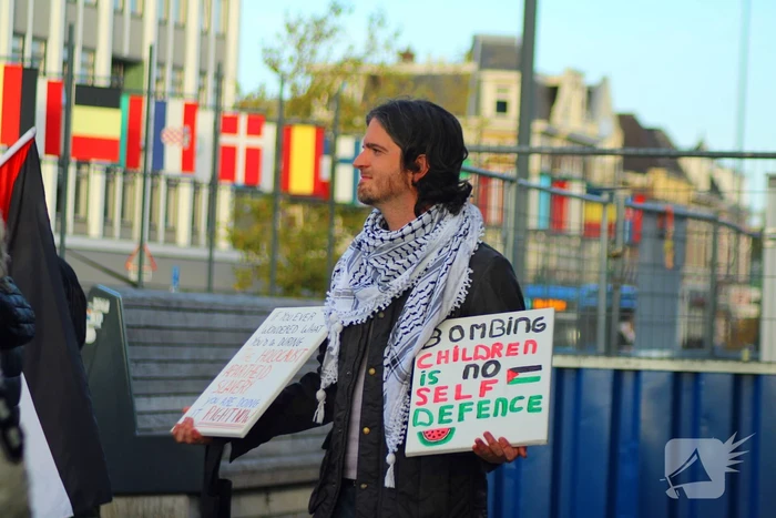 Pro Palestina demonstratie bij station