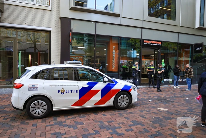 Politie onderzoekt overval op used product winkel
