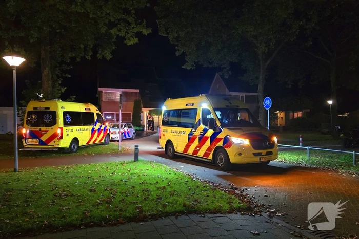 Persoon raakt gewond bij steekpartij in woning
