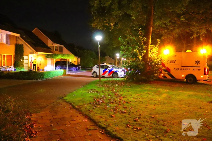 Persoon raakt gewond bij steekpartij in woning