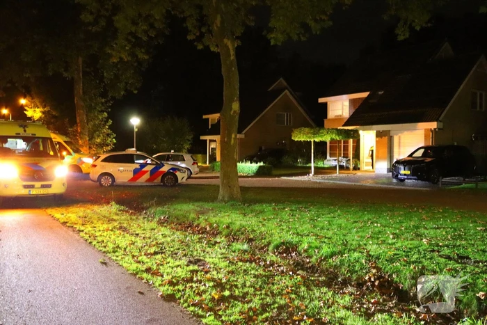 Persoon raakt gewond bij steekpartij in woning