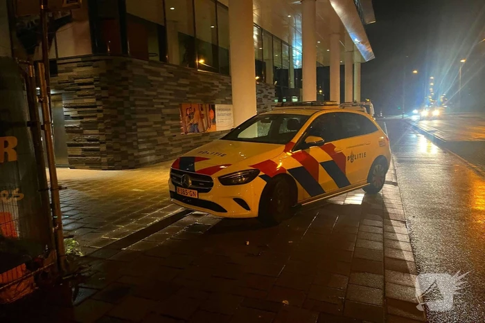Politiehond speurt bouwterrein af wegens alarm