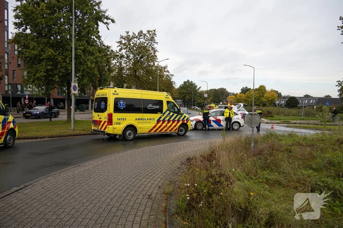 Fietser zwaargewond bij aanrijding