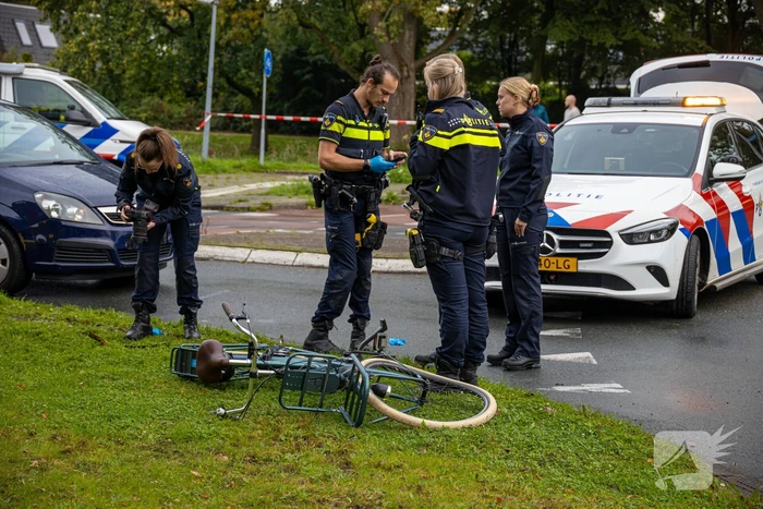 Fietser zwaargewond bij aanrijding