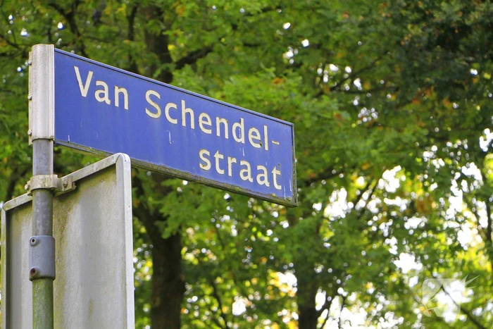 Politie doet onderzoek naar diefstal en sloop van autospiegels