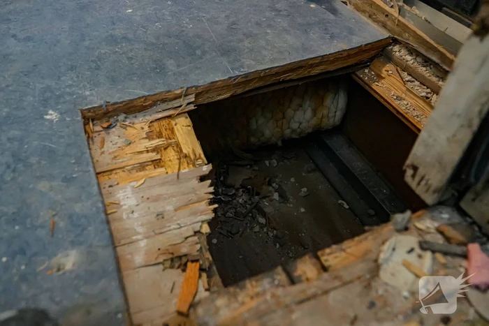 Bouwvakkers starten met schadeherstel bij flat