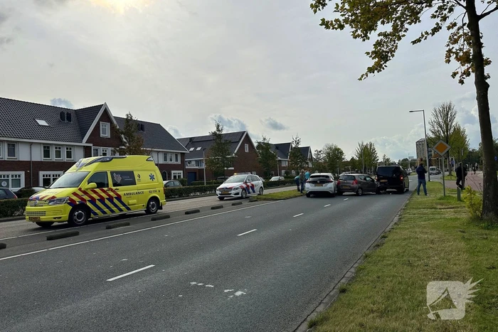 Grote opstopping door ongeval met drie voertuigen