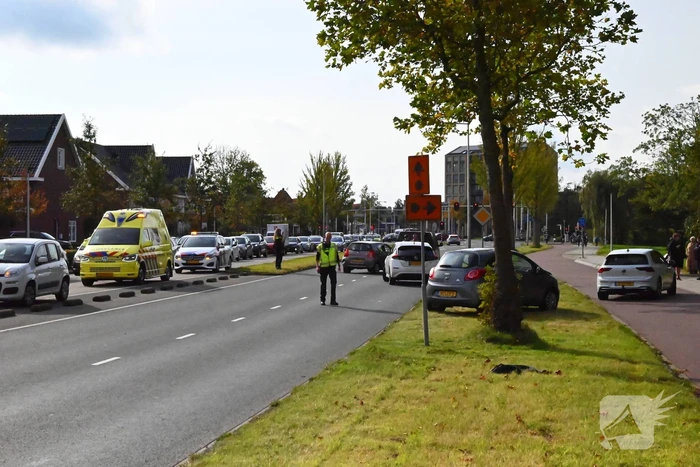 Grote opstopping door ongeval met drie voertuigen