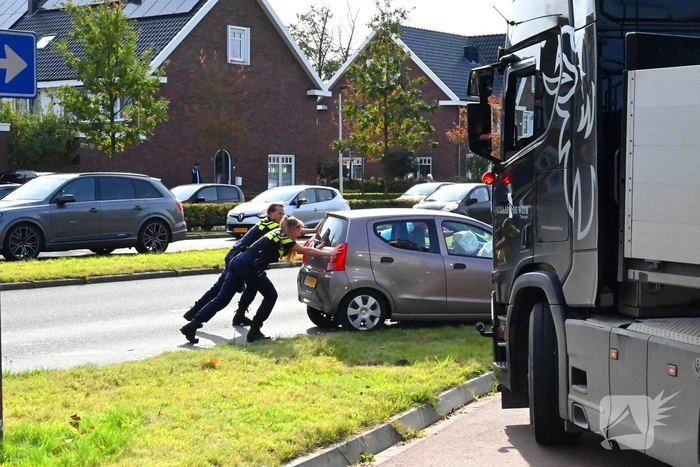 Grote opstopping door ongeval met drie voertuigen