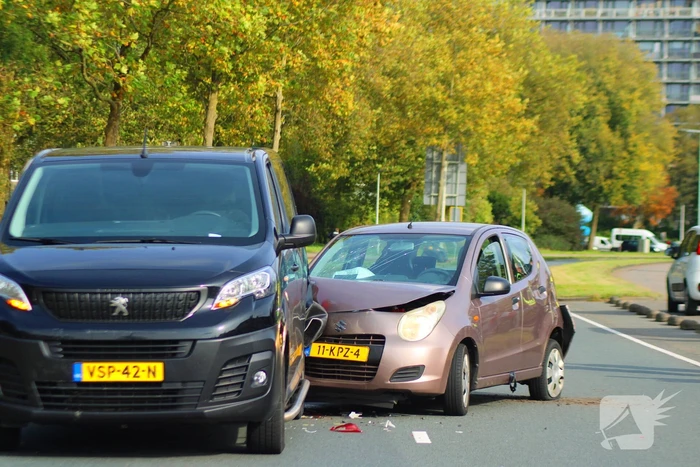 Grote opstopping door ongeval met drie voertuigen