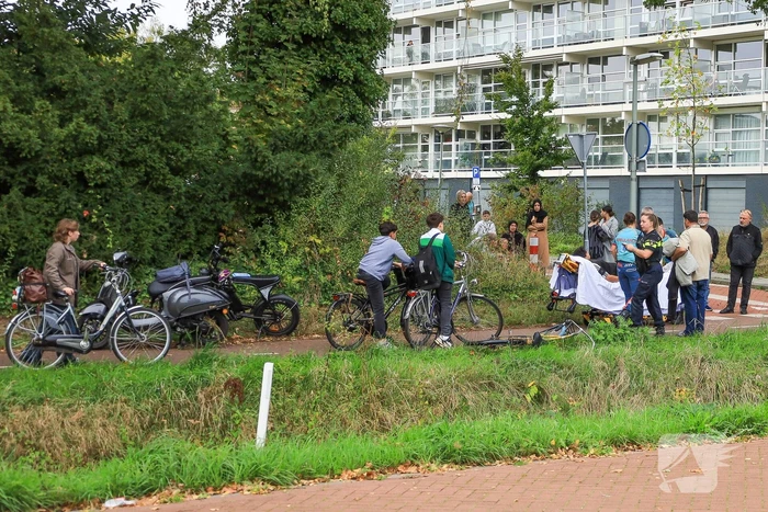 Gewonde bij aanrijding tussen scooter en fietser