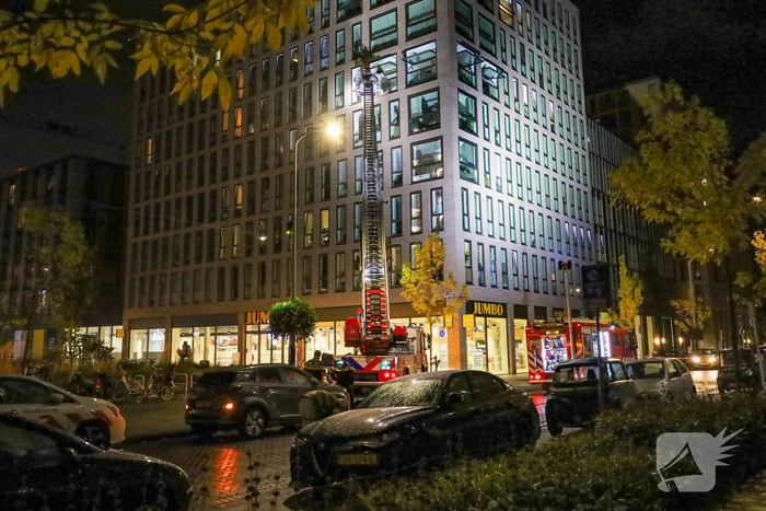 Brand in woning bij appartementencomplex