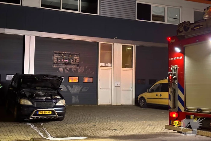 Snel optreden brandweer voorkomt erger bij autobrand