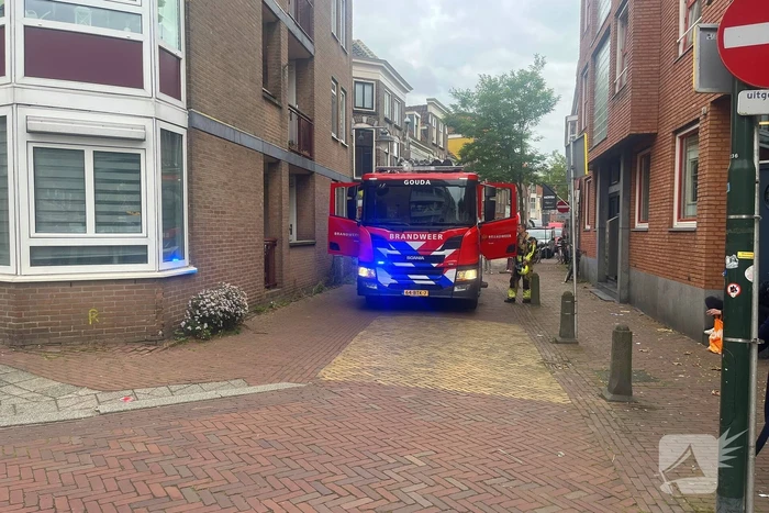 Wierookstokje zorgt voor rookontwikkeling in woning