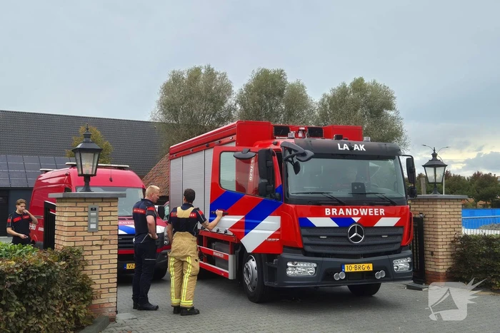 Vrachtwagen rijdt dieseltank lek