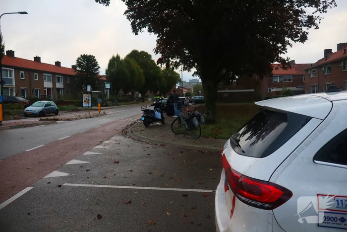 Scooterrijder gewond door gladde bladeren op de weg