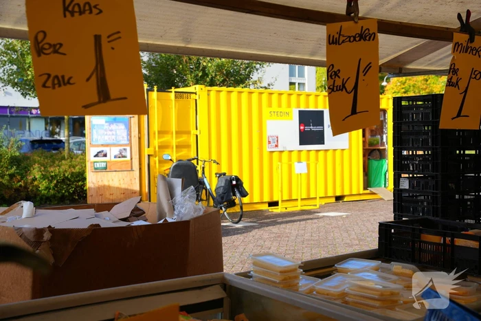 Kijkje in hennepkwekerij op de weekmarkt