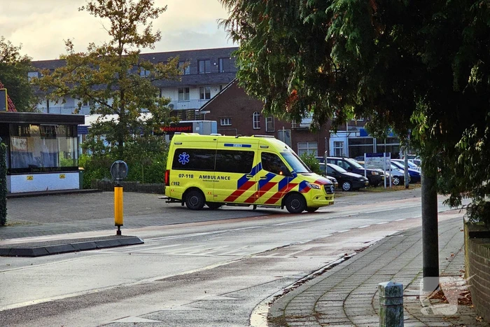 Scooterrijder gewond naar ziekenhuis
