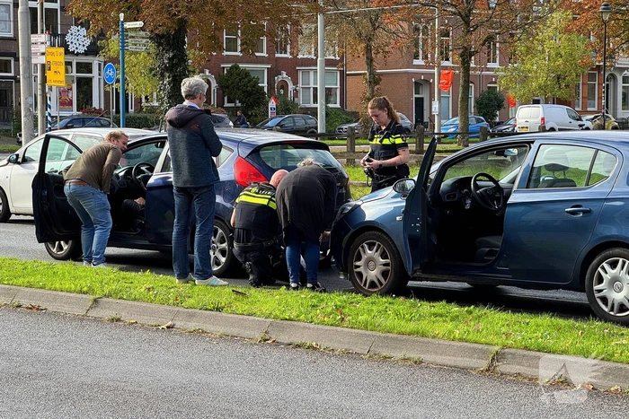 Kop-staart ongeval voor verkeerslichten