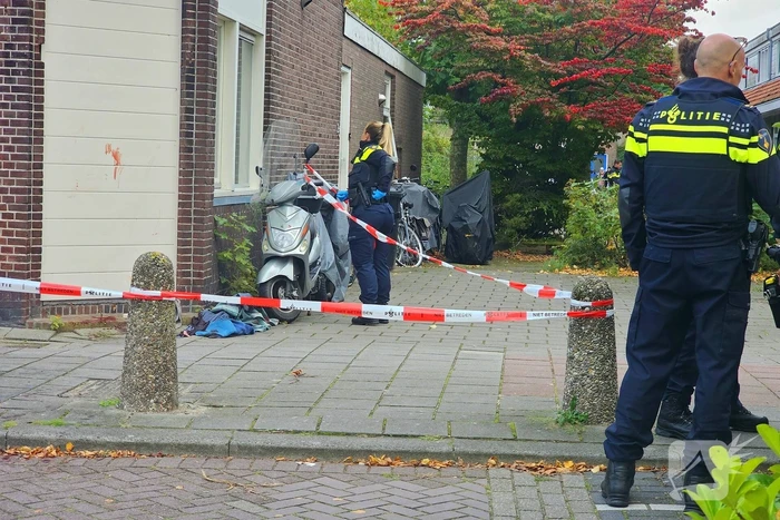Persoon gewond bij steekincident, politie houdt verdachte aan