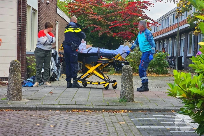 Persoon gewond bij steekincident, politie houdt verdachte aan
