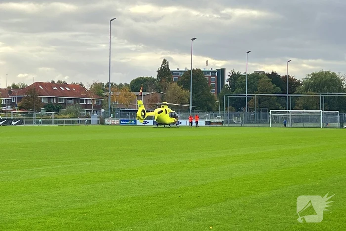 Persoon gewond bij steekincident, politie houdt verdachte aan