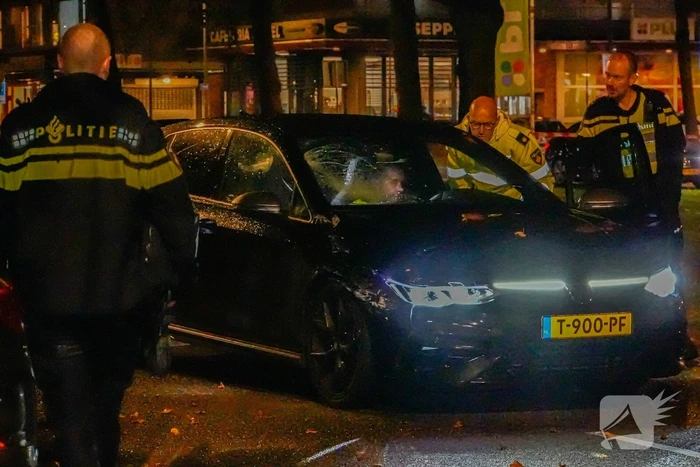 Vrouw zwaargewond bij aanrijding op zebrapad