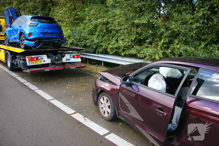 Flinke schade en vertraging na kop-staartaanrijding