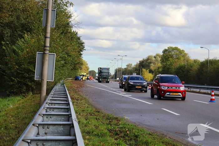 Flinke schade en vertraging na kop-staartaanrijding