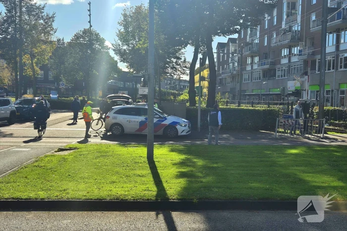 Politie zet verdachte persoon klem tijdens wielerkoers