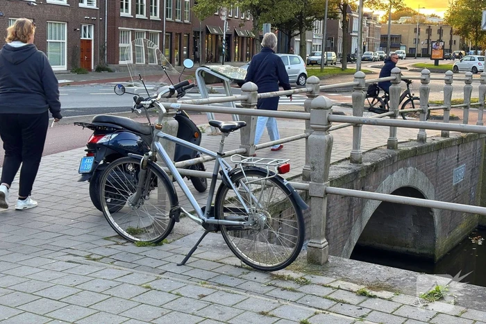 Scooterrijder gewond bij aanrijding met fietser