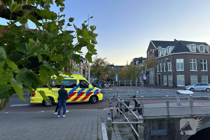 Scooterrijder gewond bij aanrijding met fietser