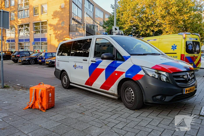 Fietsbezorger in botsing met automobilist