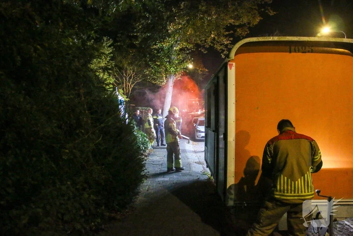 Vuurwerk zorgt voor rookontwikkeling in bouwkeet