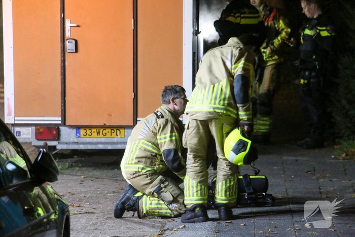 Vuurwerk zorgt voor rookontwikkeling in bouwkeet
